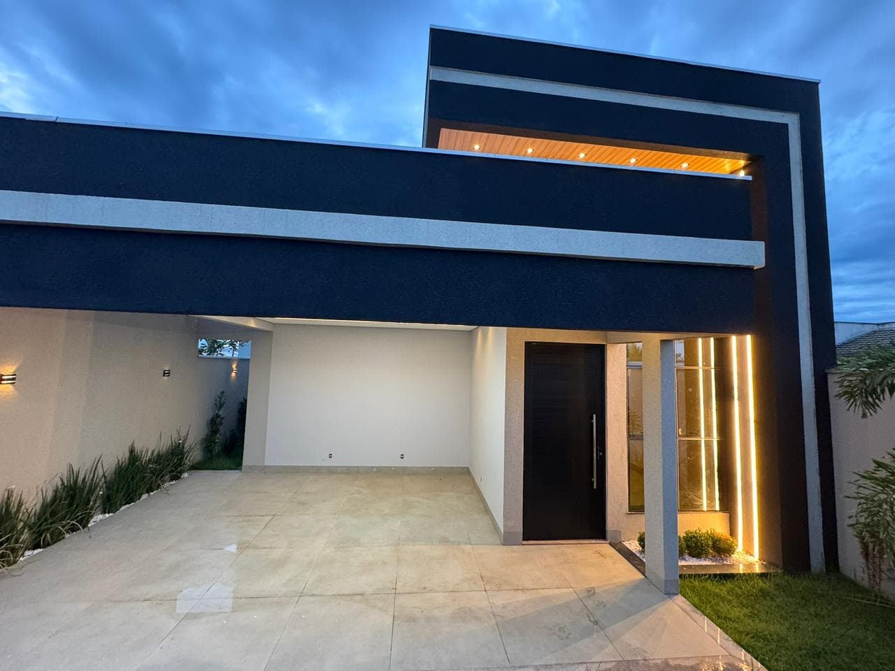 Casa de alto padrão com 3 quartos e piscina aquecida à venda na 1503 Sul – Palmas/TO