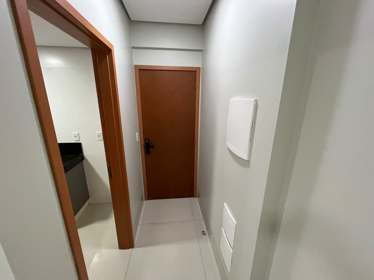 Apartamento semimobiliado com 2 quartos, suíte e lazer completo na 305 Sul, em Palmas