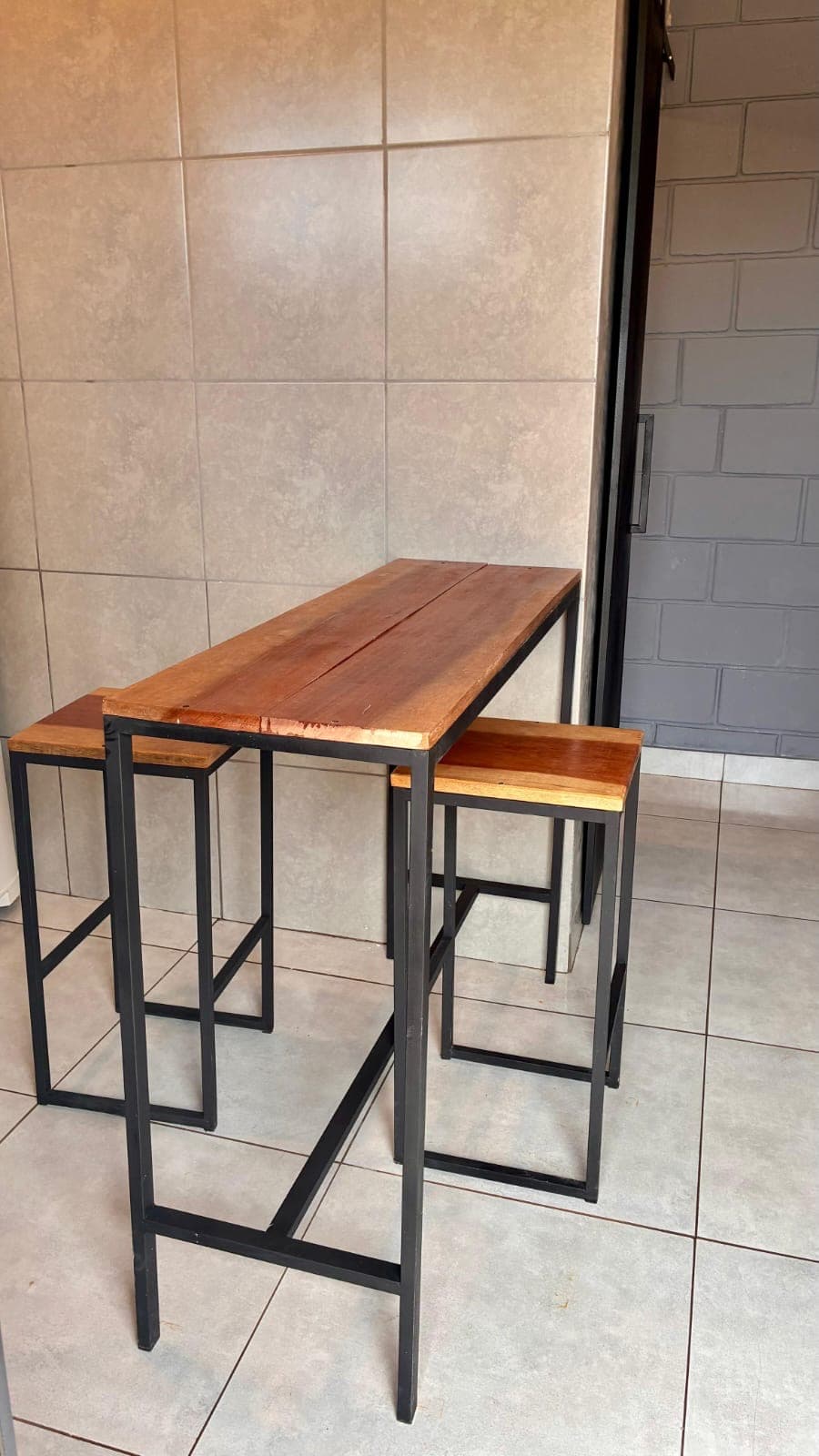 Conjunto de flats com estrutura pronta em lote de esquina em Palmas/TO