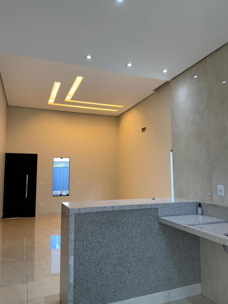 Casa de alto padrão 3 quartos com piscina e energia solar na 1603 Sul