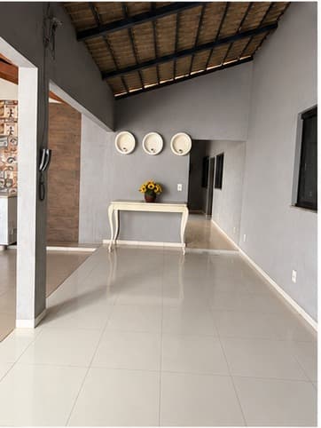 Casa ampla e confortável com 6 quartos na região norte com placa solar