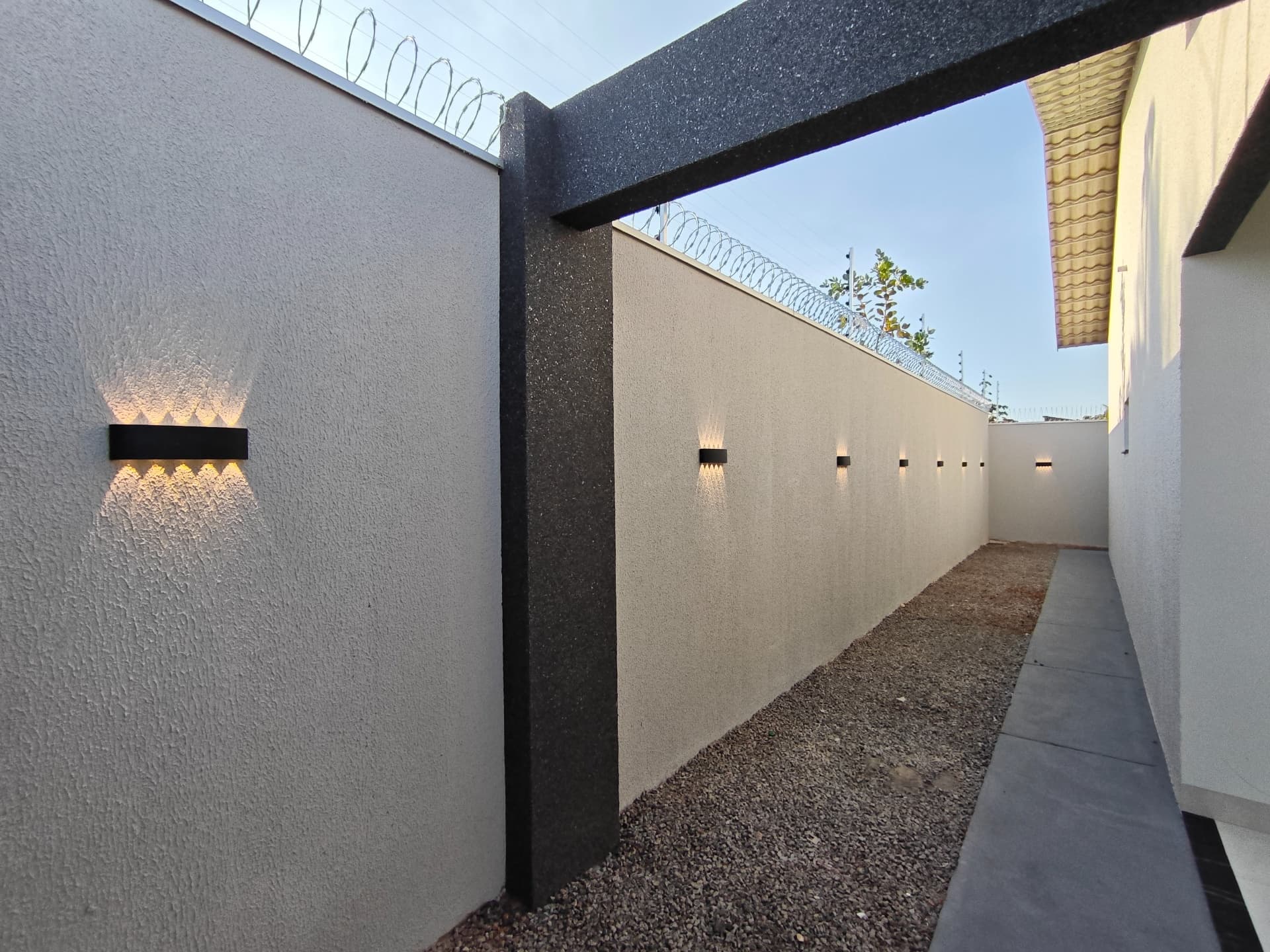 Casa Nova com 2 Quartos e Acabamento de Alto Padrão à Venda em Palmas/TO