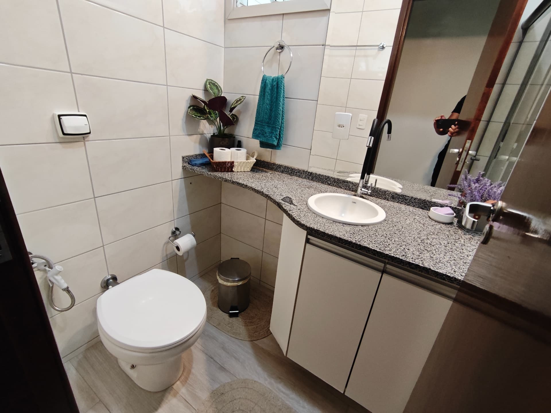 Apartamento de 3 Quartos, Sendo 1 Suíte, na 206 Sul em Palmas - TO