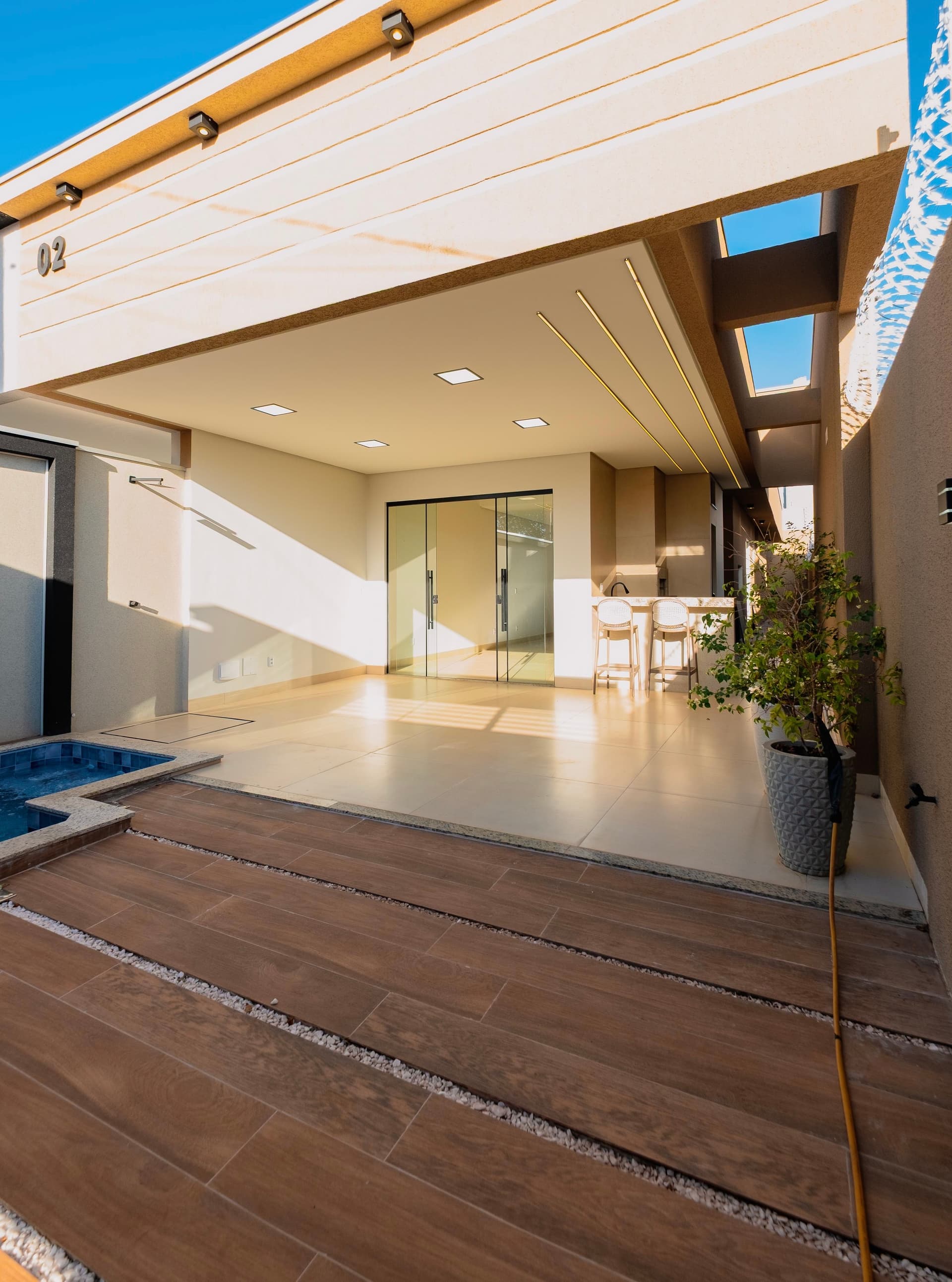 Casa de Alto Padrão com 3 Suítes e Piscina na 505 Sul (ARSO 52) – Palmas/TO