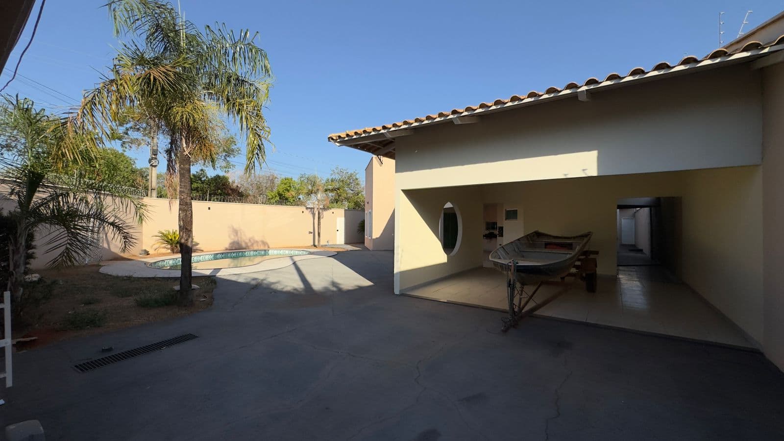 Casa de Esquina com 3 Suítes e Piscina à Venda na 509 Sul – Palmas/TO
