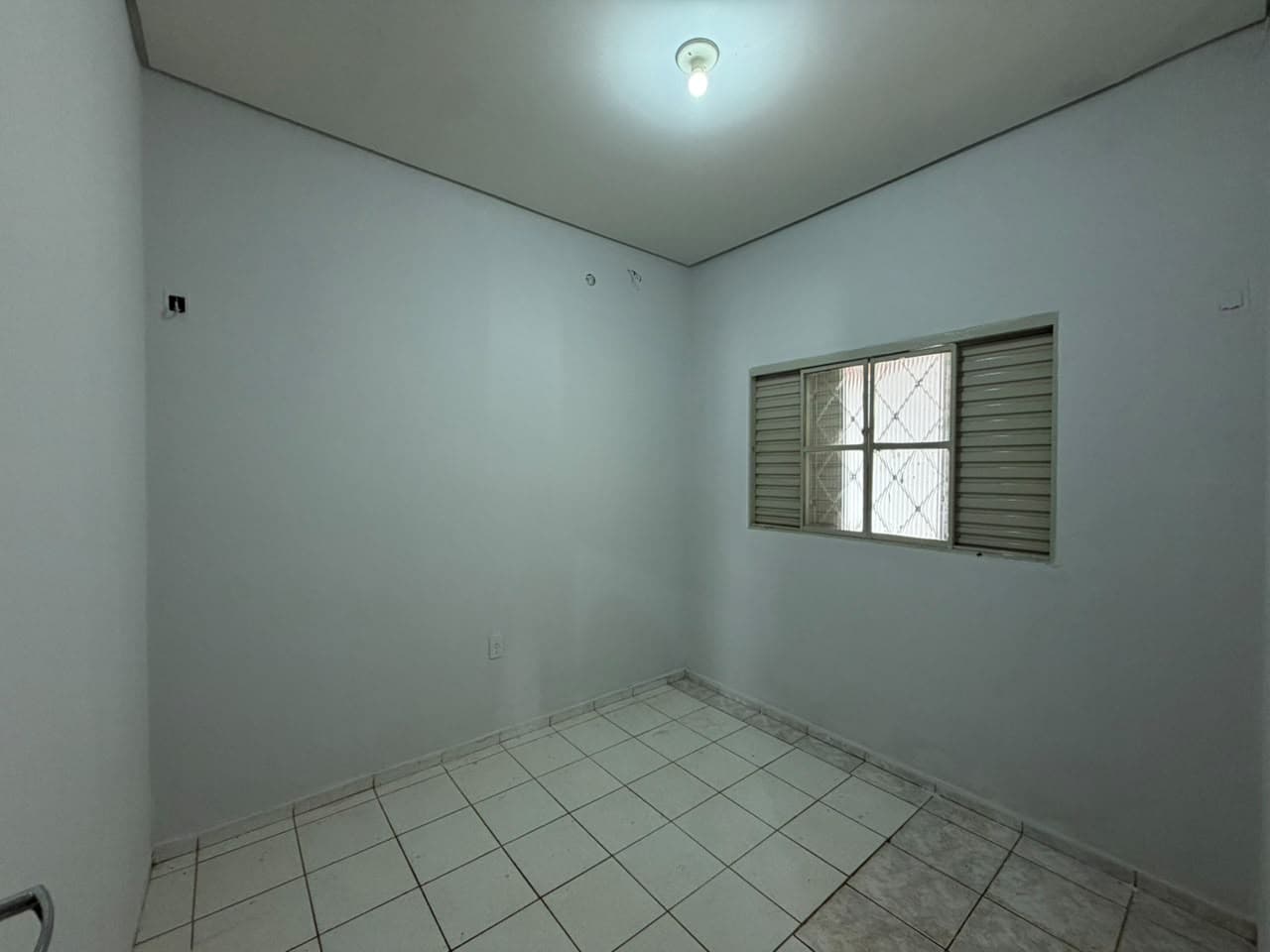 Casa com 2 Quartos para Locação NA 108 norte