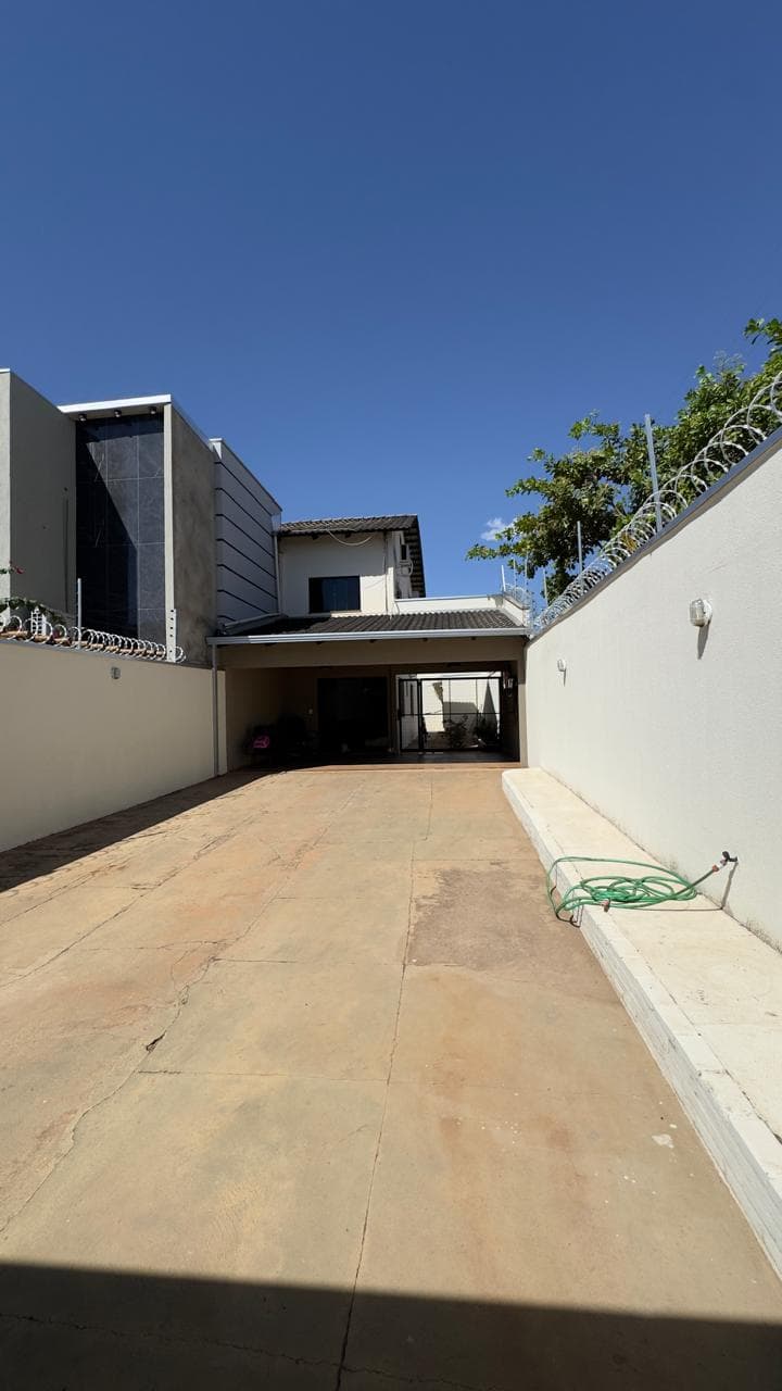 Casa Térrea de Alto Padrão à Venda na 405 Sul – Palmas/TO
