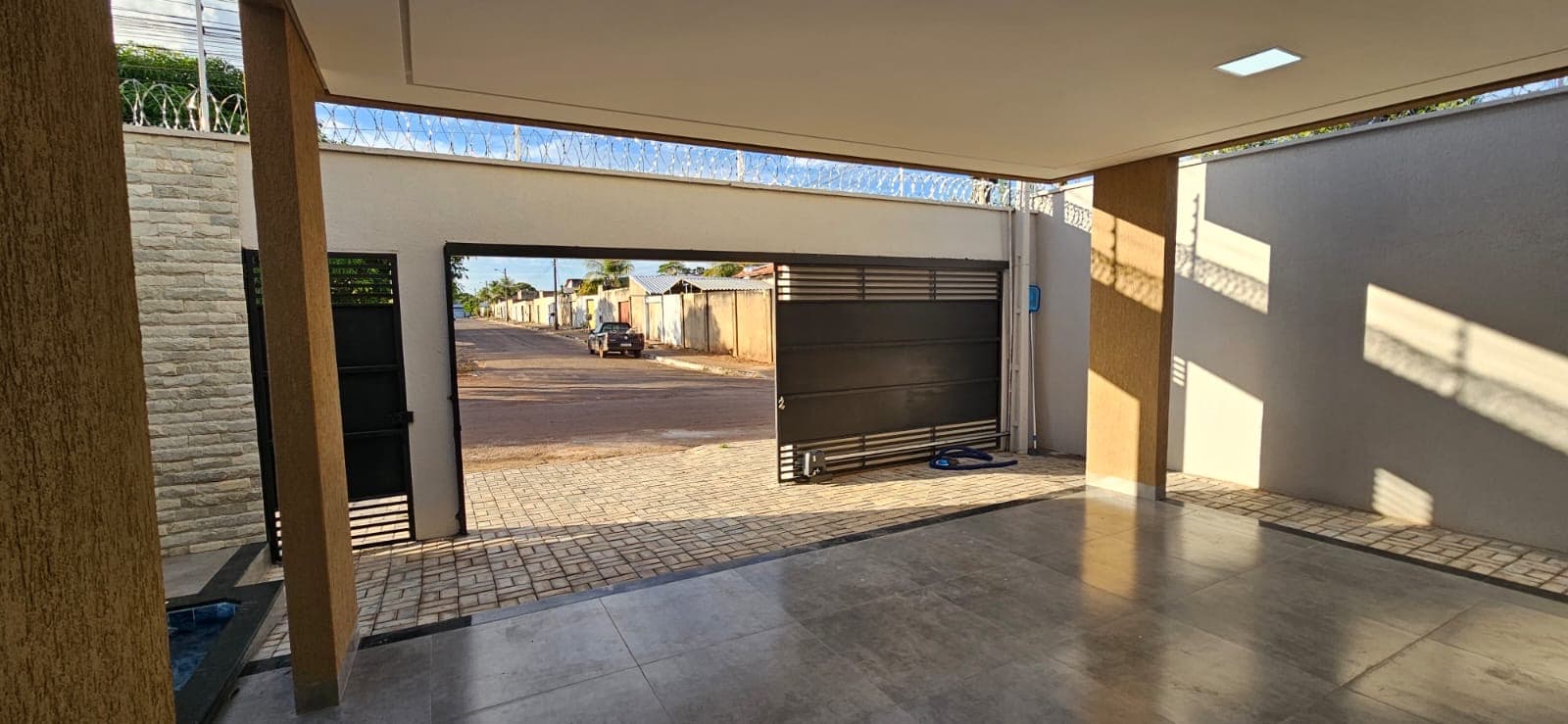 Casa com 4 quartos sendo 2 suítes à venda na 1306 Sul em Palmas – TO
