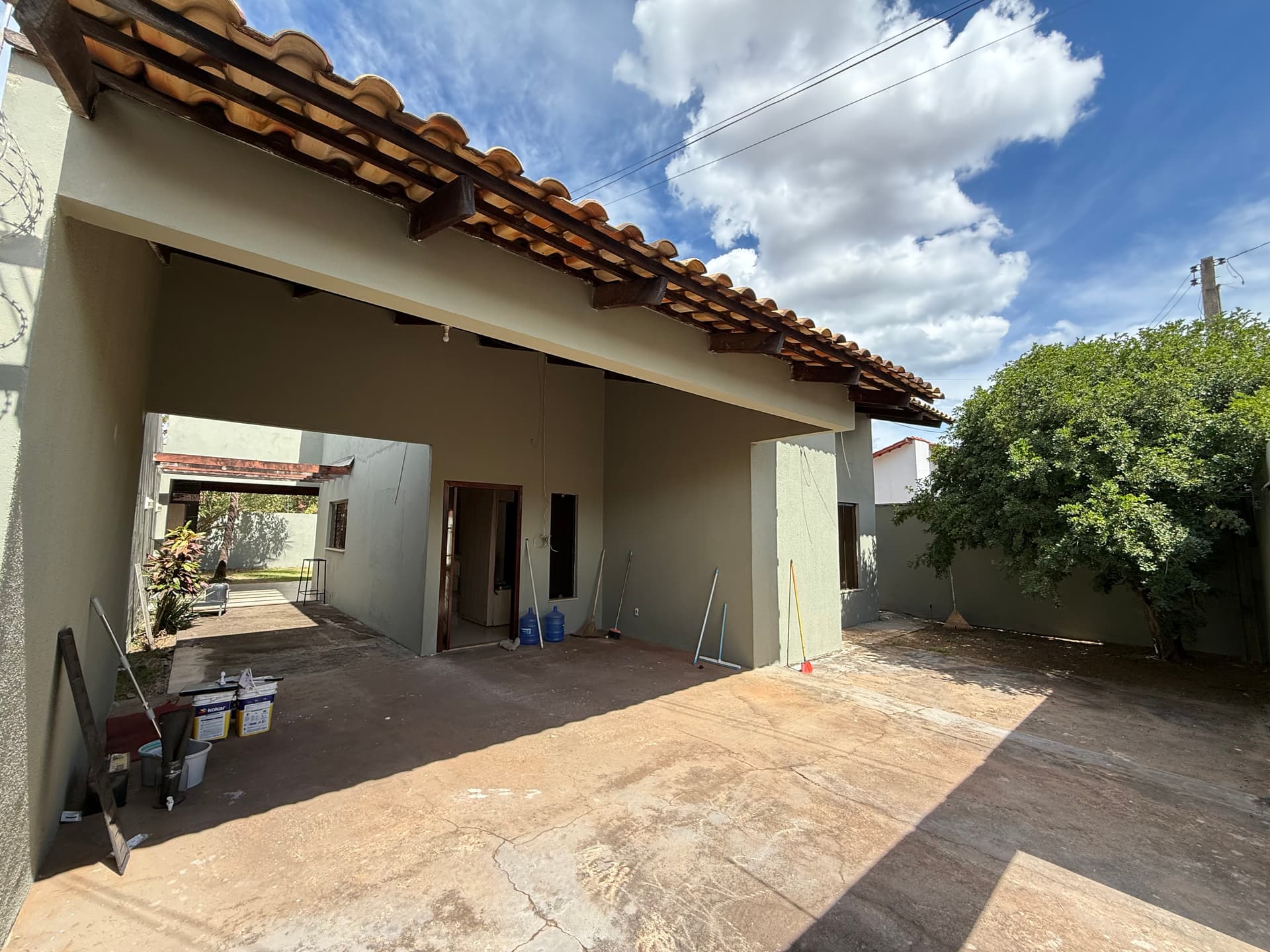 Casa à Venda na 1006 Sul 2 quartos sendo 2 suíte Palmas/TO