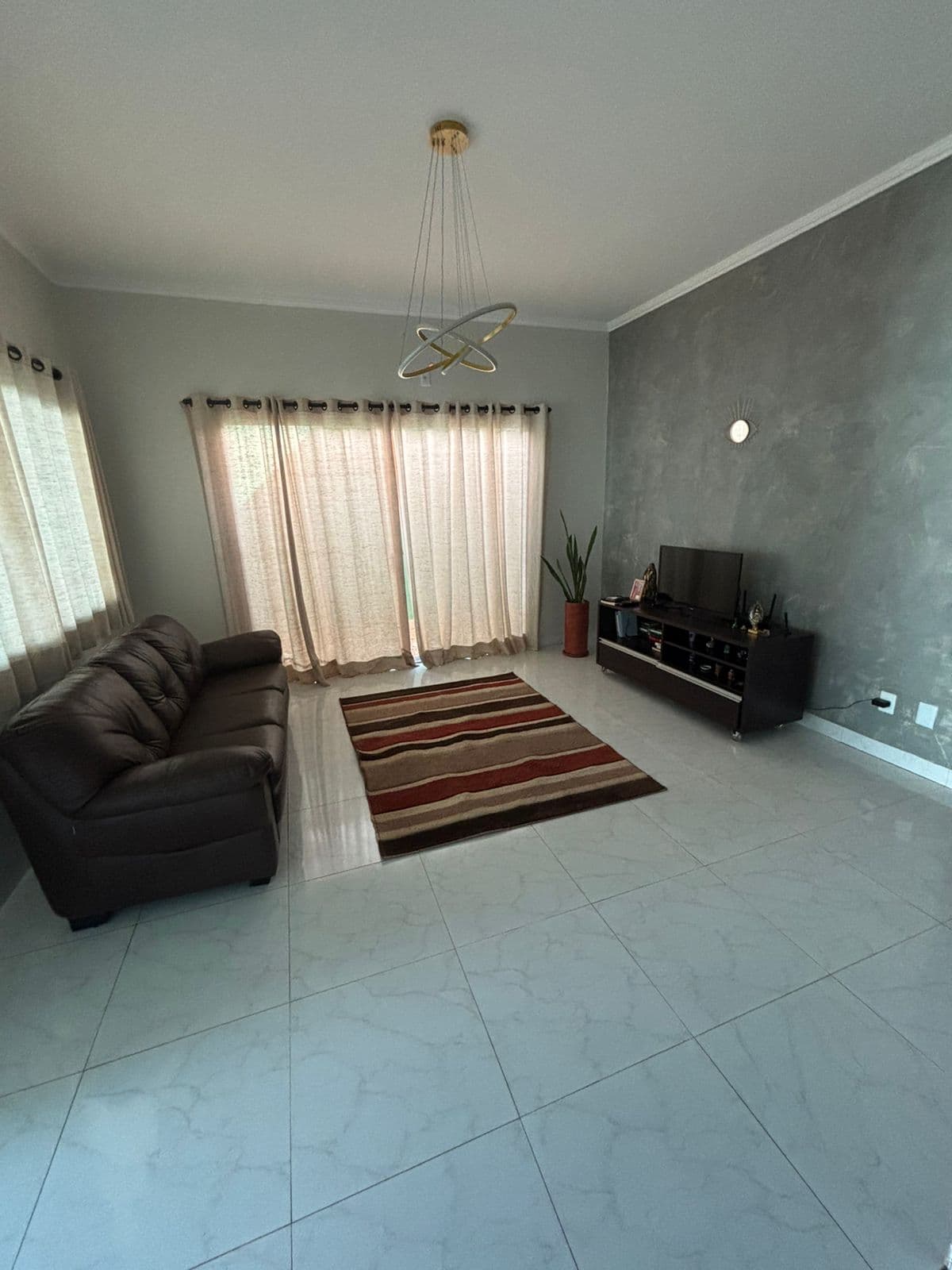 Casa Mobiliada com 3 Quartos e Piscina à Venda na 606 Norte – Palmas/TO