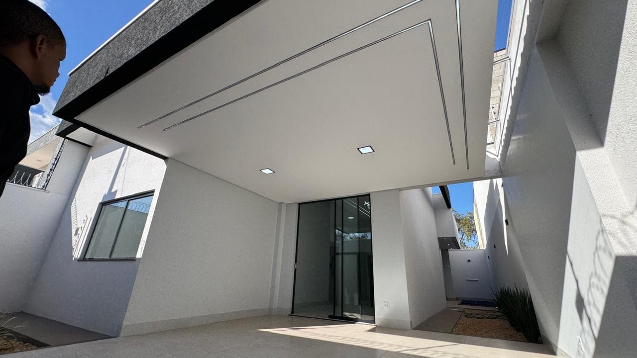 Casa com 3 quartos sendo 1 suíte, à venda na quadra 1503 sul, em Palmas – TO