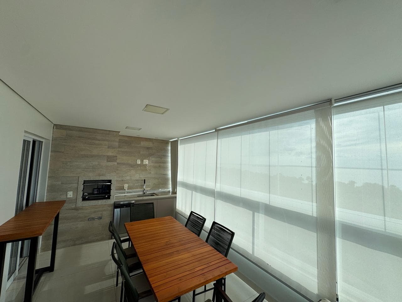 Apartamento de alto padrão 3 suítes no Imperador do Lago na Orla Graciosa
