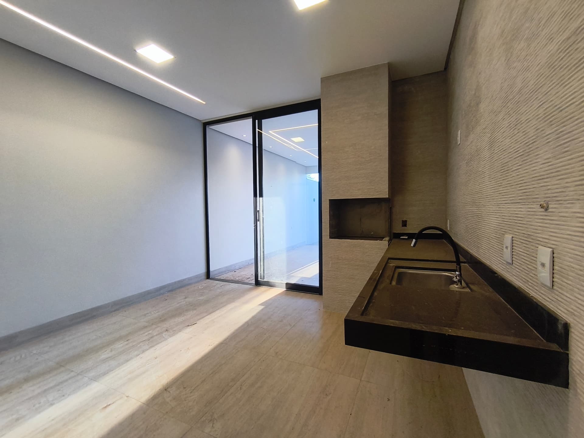 Casa Nova com 3 Quartos, Suíte e Área Gourmet à Venda na 1603 Sul – Palmas/TO