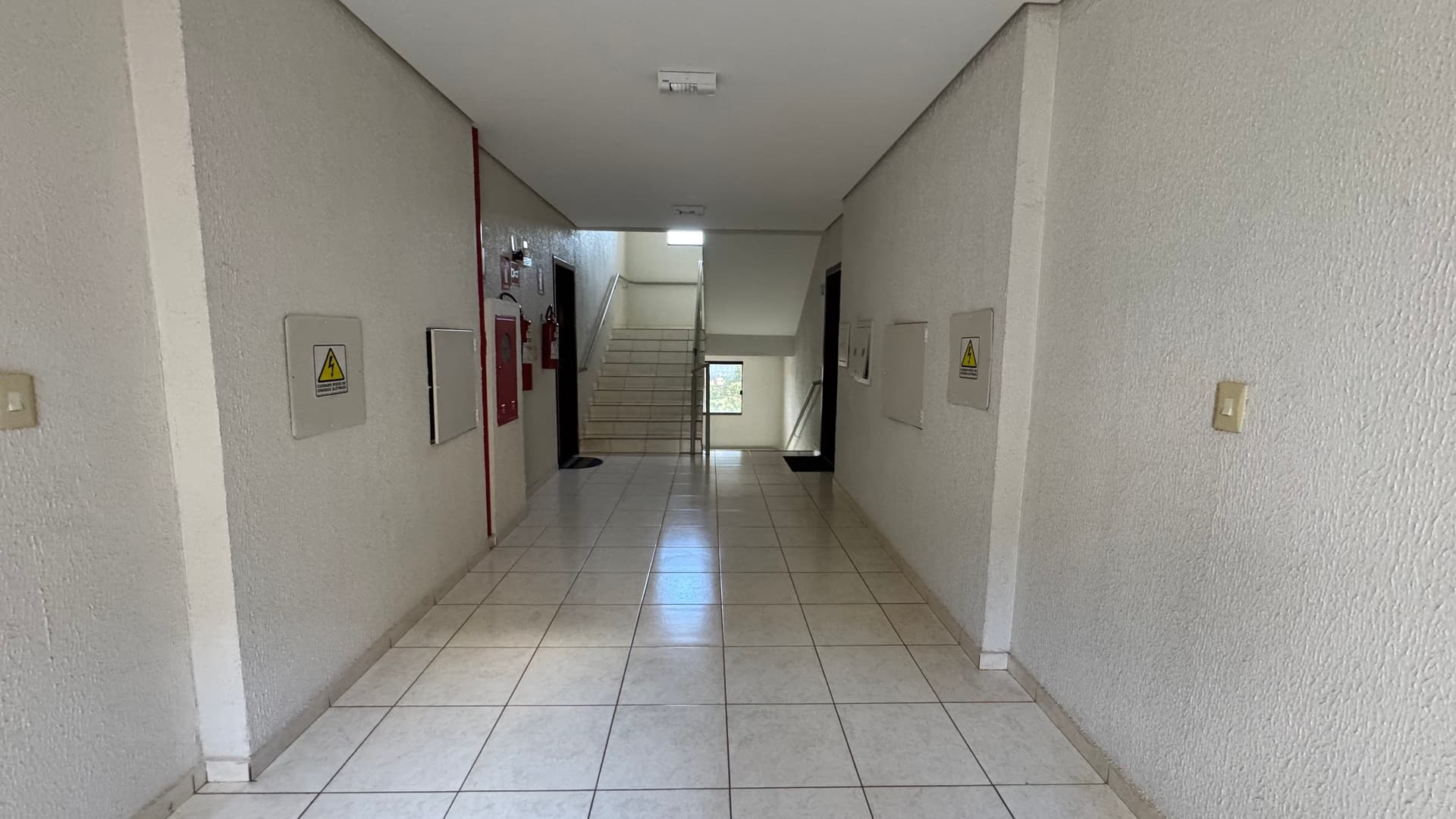 Apartamento com 3 Quartos sendo 2 Suítes à Venda no Residencial Alamoana – 406 Norte em Palmas – TO