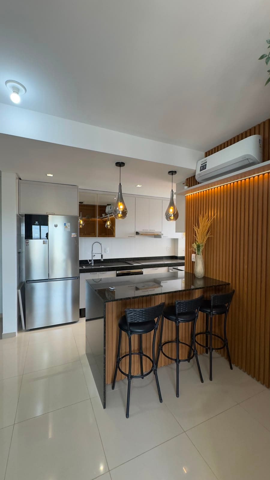 Apartamento mobiliado à venda no Residencial Park 61, 603 Sul – Palmas/TO