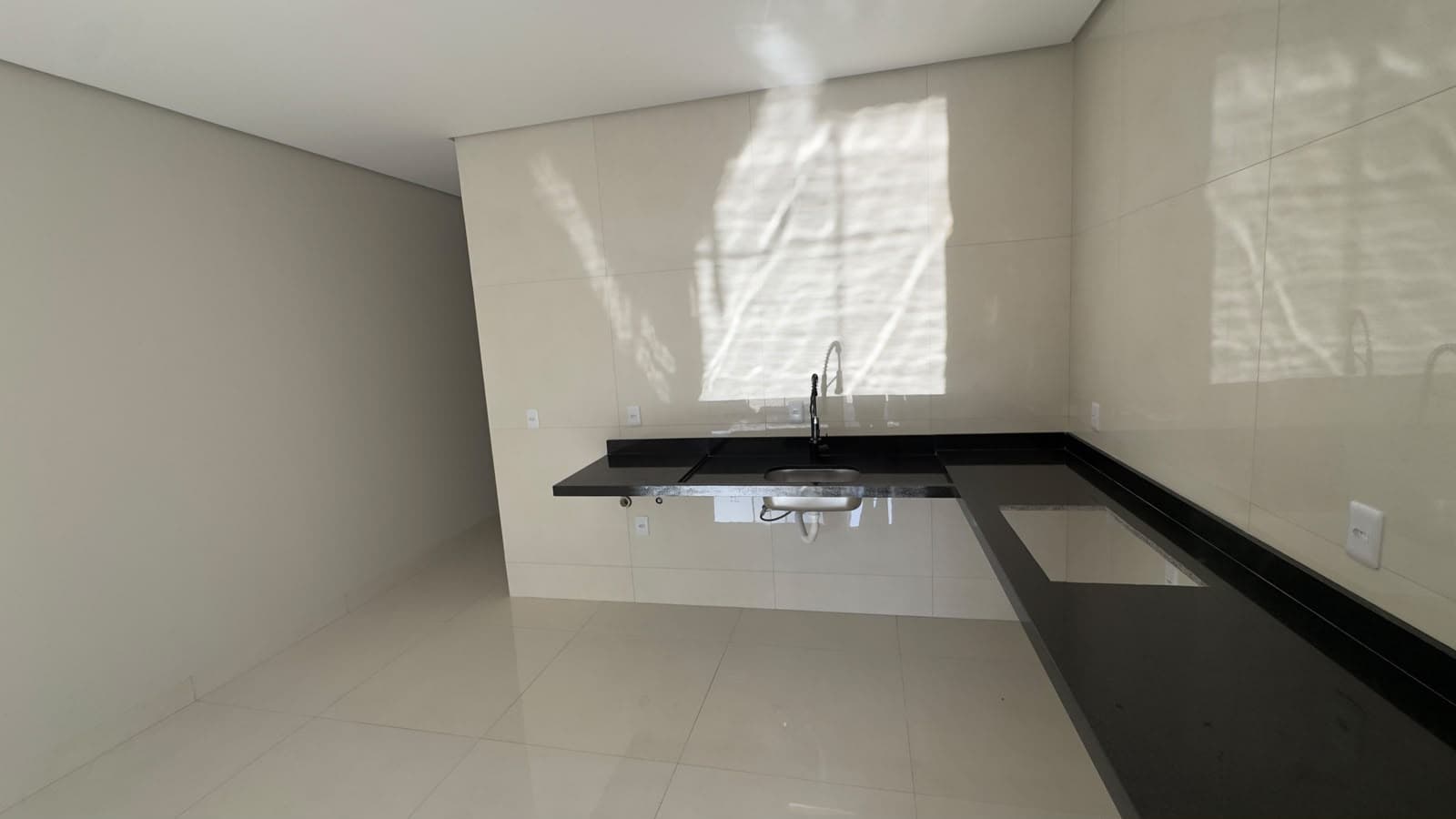Casa com 2 quartos e área gourmet à venda na 1603 Sul – Palmas/TO