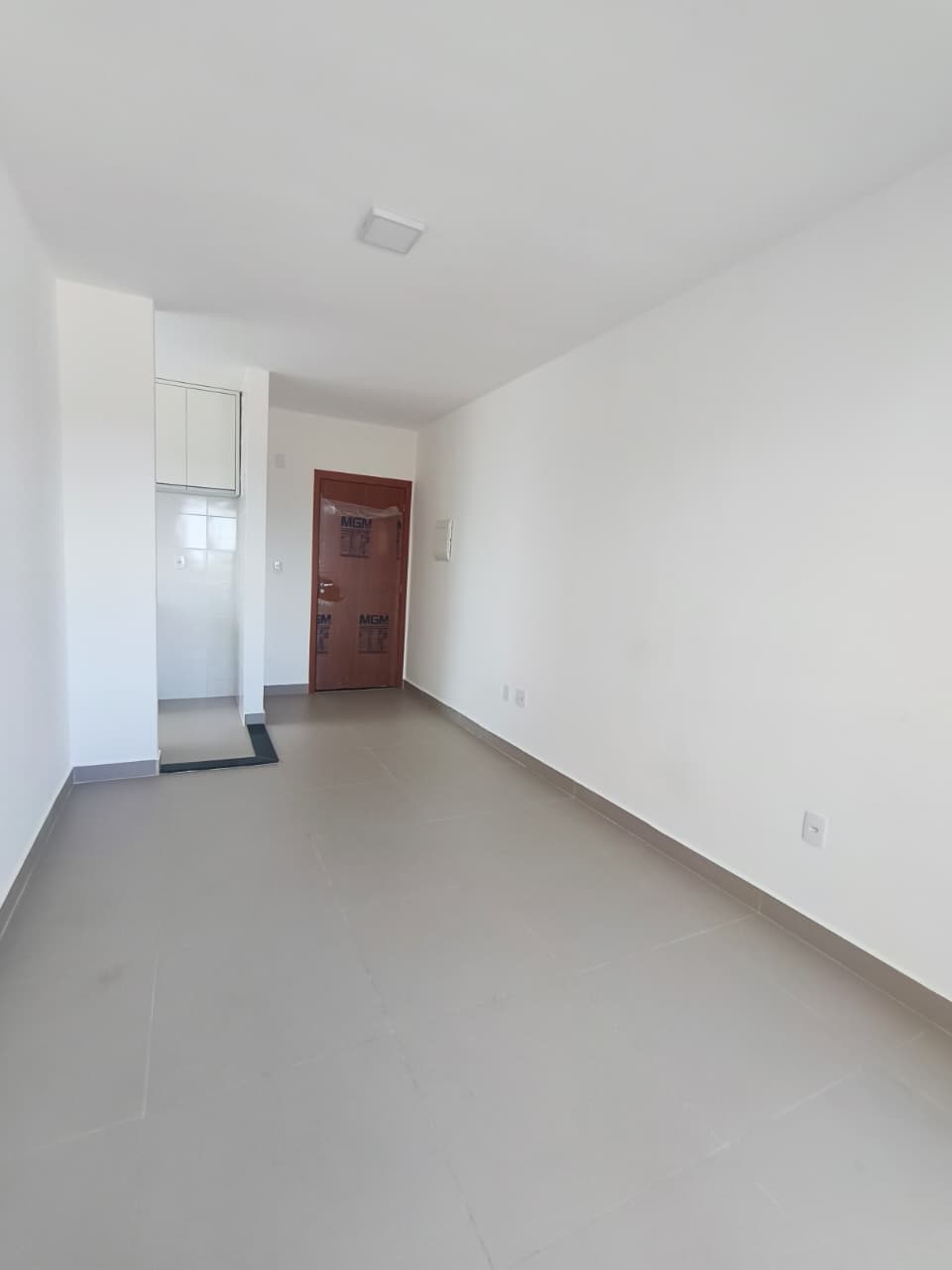 Apartamento 2/4 sendo 1 suite na 105 norte residencial Palmeira Azul