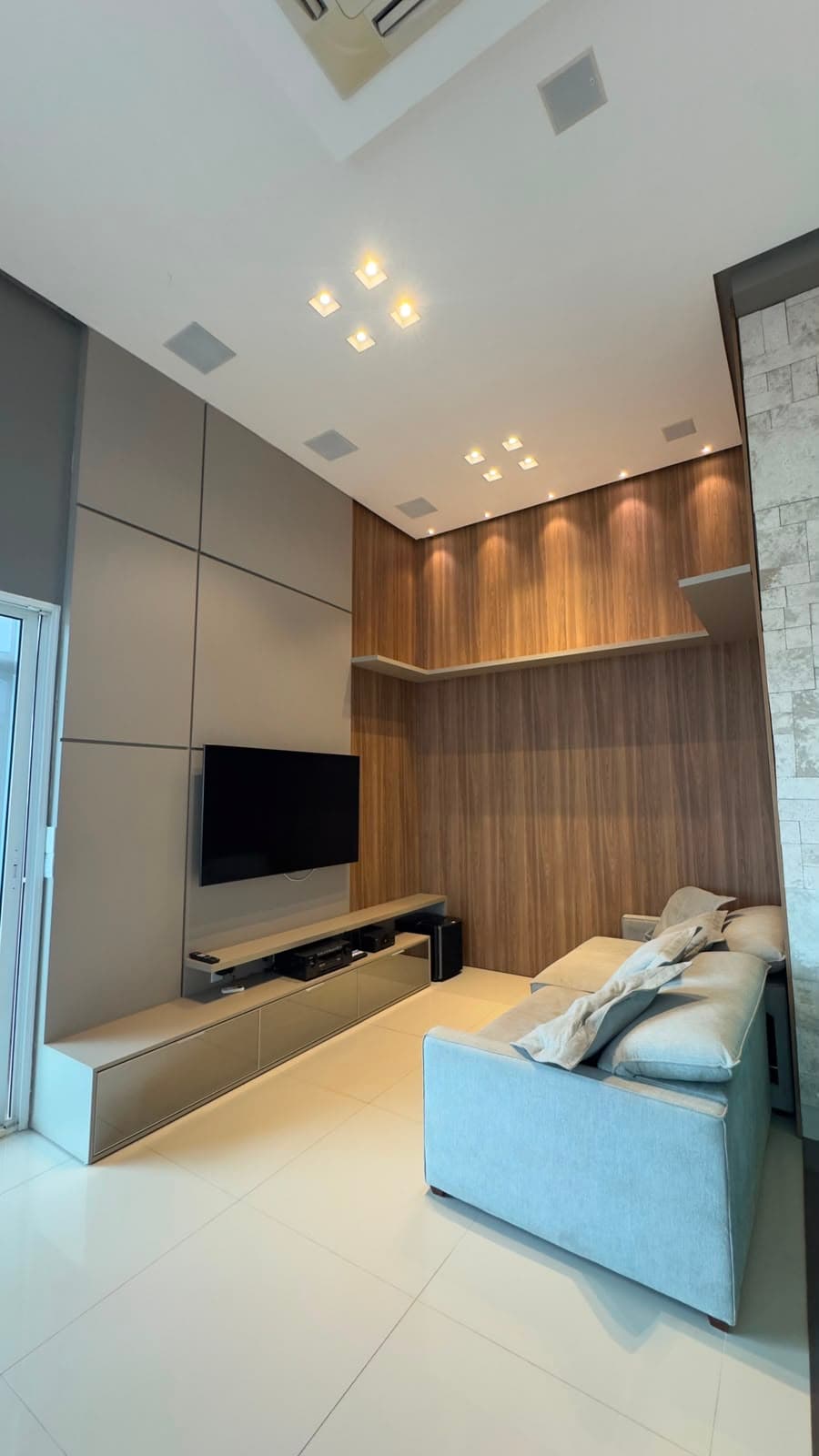 Cobertura Duplex de Alto Padrão no JK Park Residence – Centro de Palmas/TO | 4 Suítes e Porteira Fechada