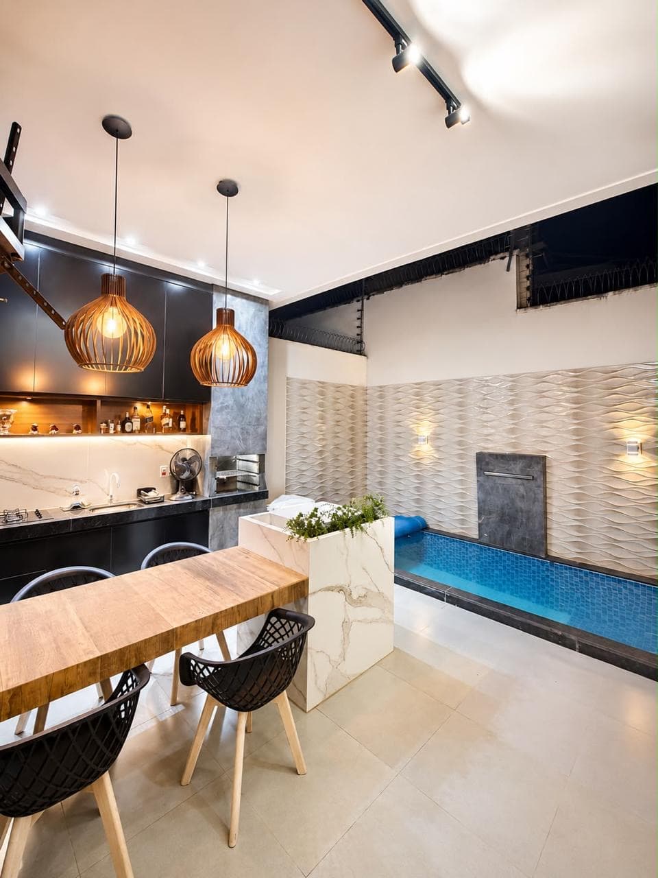 Casa com Piscina Aquecida e Energia Solar à Venda na 507 Sul – Palmas/TO