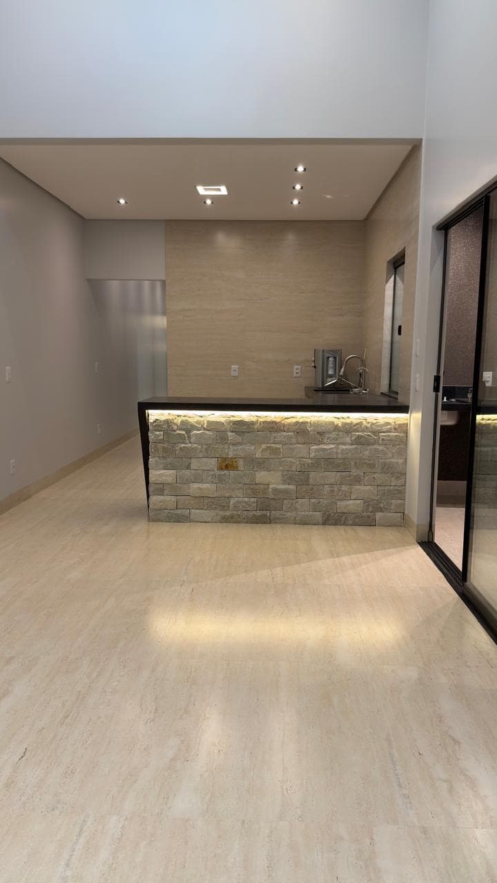 Casa a venda na 505 sul