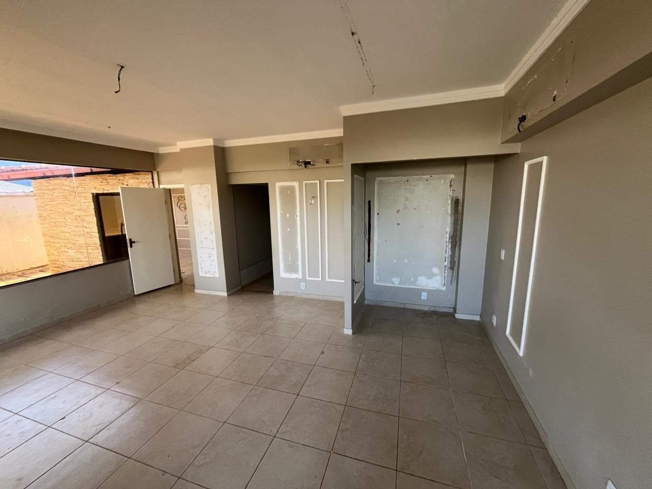 Sala comercial ampla com 200 m² na 106 Sul em Palmas