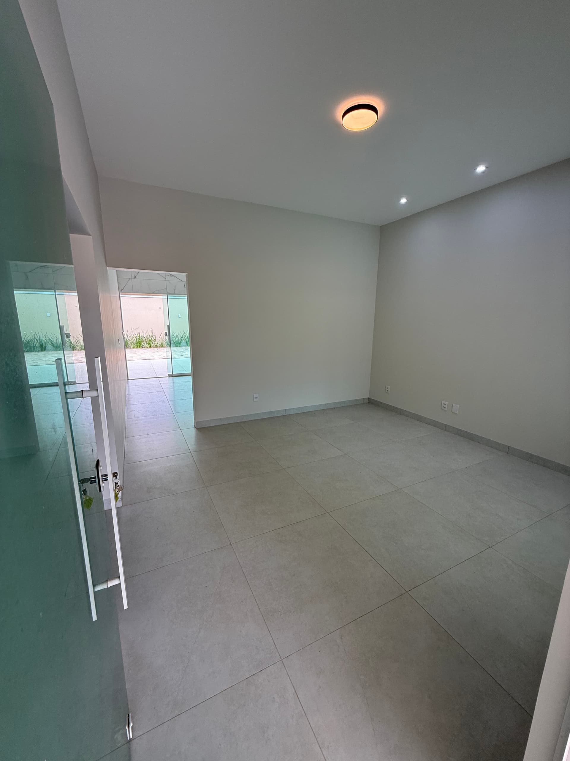 Casa 3 quartos com piscina e suíte americana na 1503 Sul