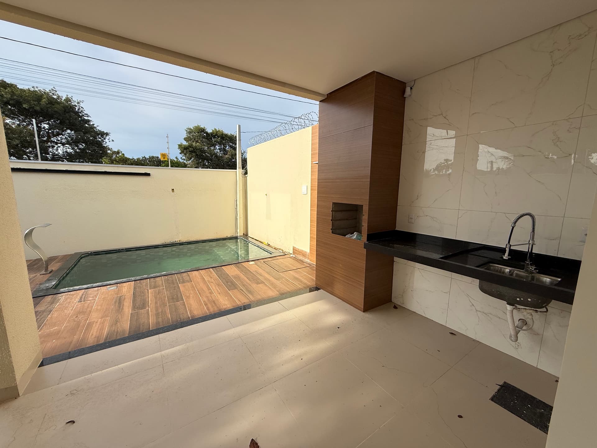 Casa 3 quartos com piscina e área gourmet na 1305 Sul em Palmas