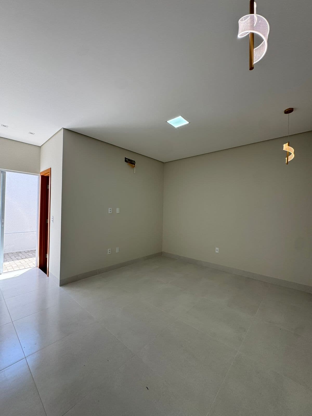 Casa nova à venda na 1406 Sul com 3 quartos e suíte em Palmas