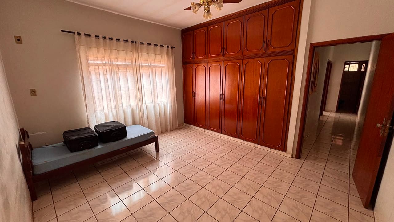 Casa à venda na 108 Sul com 4 quartos e churrasqueira – Palmas/TO