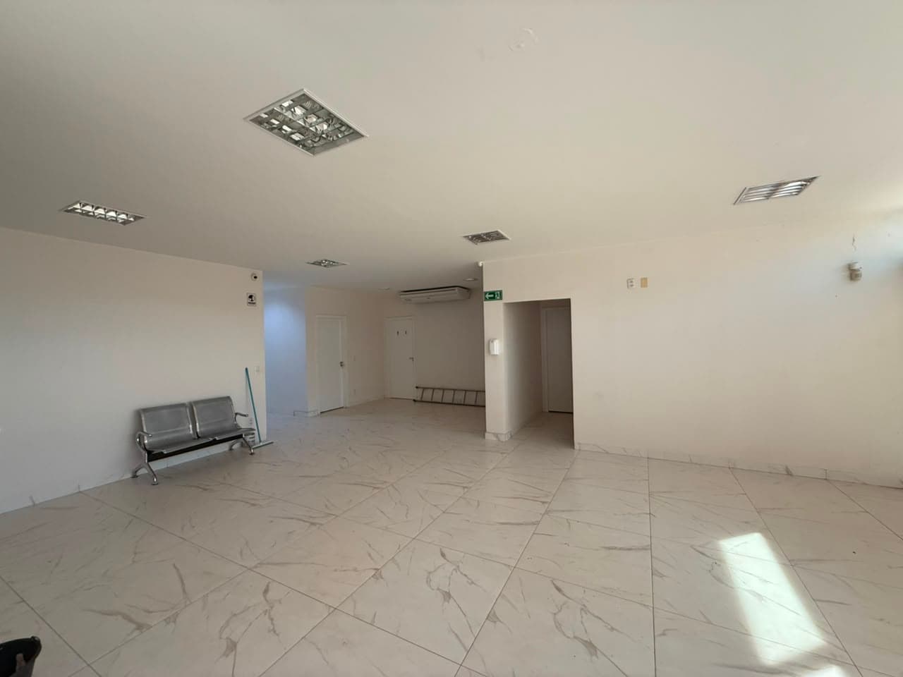Prédio Comercial de Alto Padrão na Av. Teotônio Segurado | 902 Sul