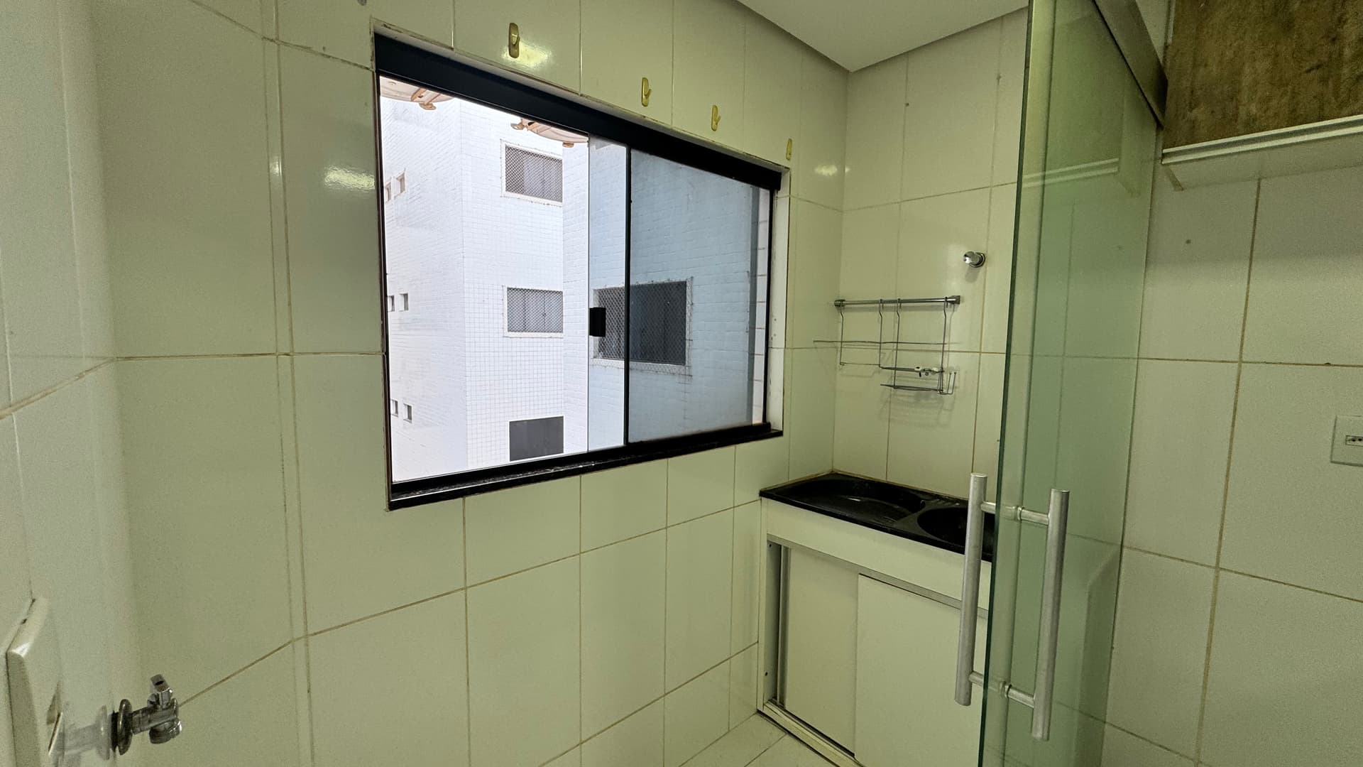 Apartamento com 3 Quartos sendo 2 Suítes à Venda no Residencial Alamoana – 406 Norte em Palmas – TO