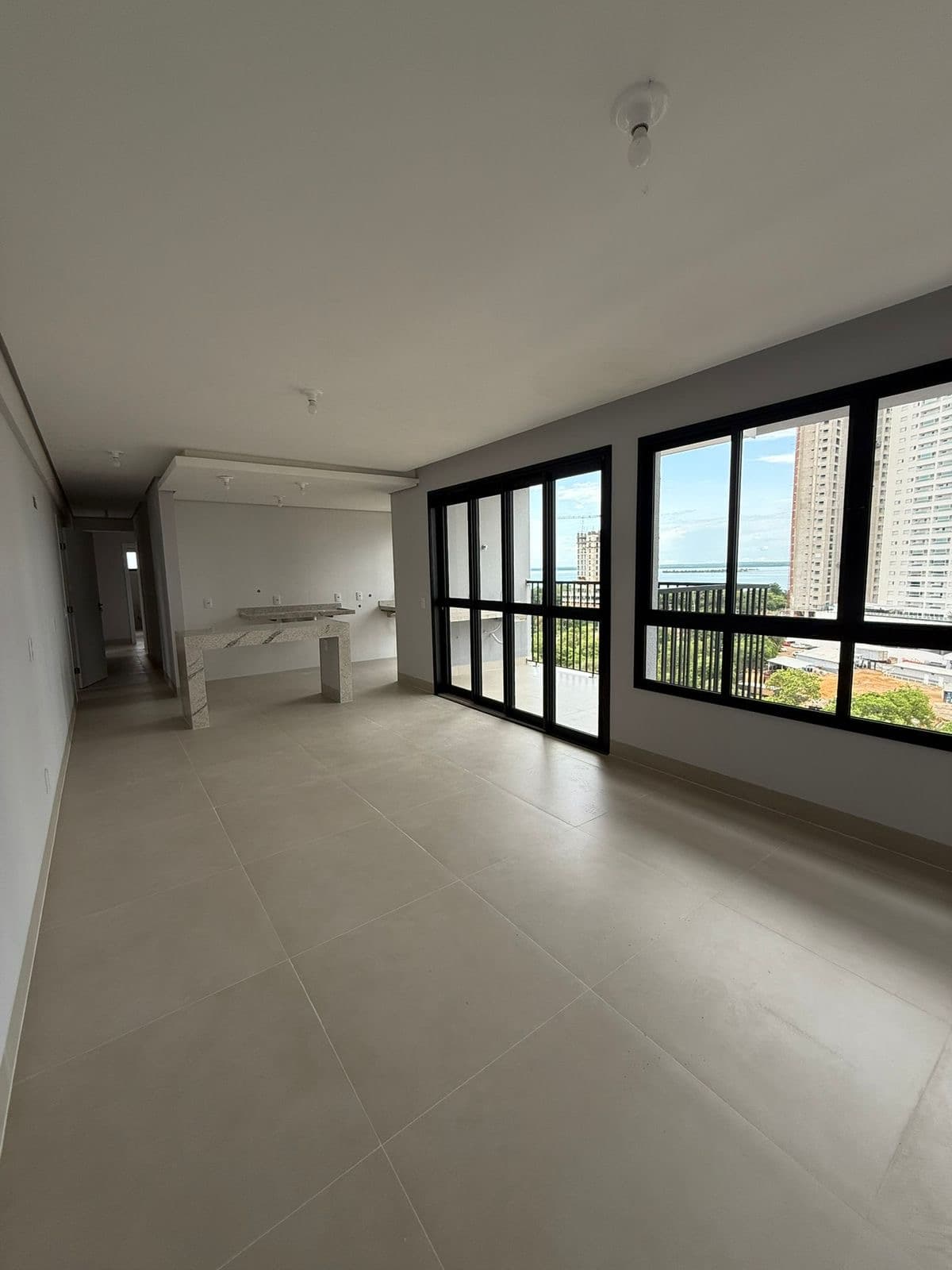 Apartamento com 3 Quartos e Vista para o Lago à Venda na Praia Graciosa – Palmas/TO
