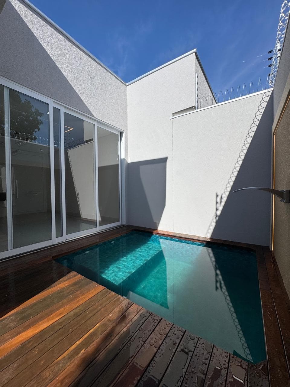 Casa de alto padrão com 3 suítes, piscina e área gourmet à venda na 309 Sul em Palmas – TO
