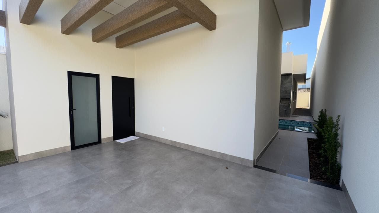 Casa nova à venda na 407 Sul com piscina aquecida e 3 quartos em Palmas - TO