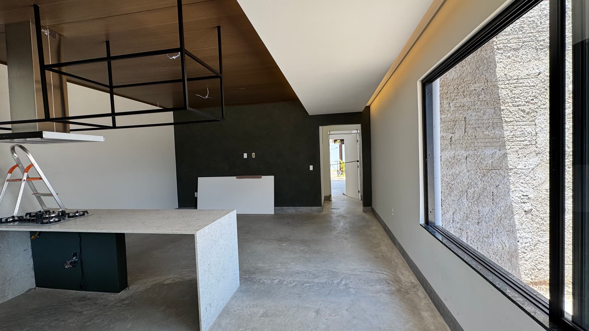 Casa à venda na 208 Sul com 3 quartos e 2 suítes em Palmas