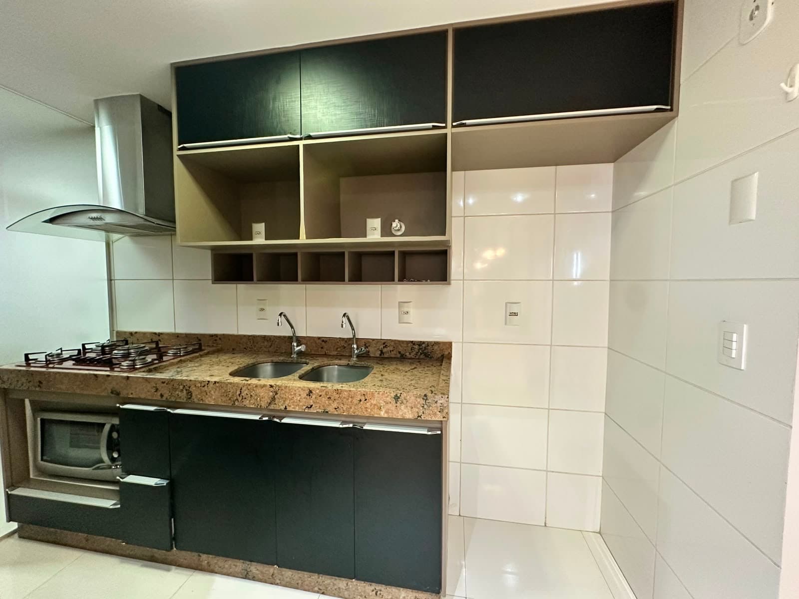 Apartamento 2 quartos com suíte e vista para o Lago de Palmas na 401 Norte