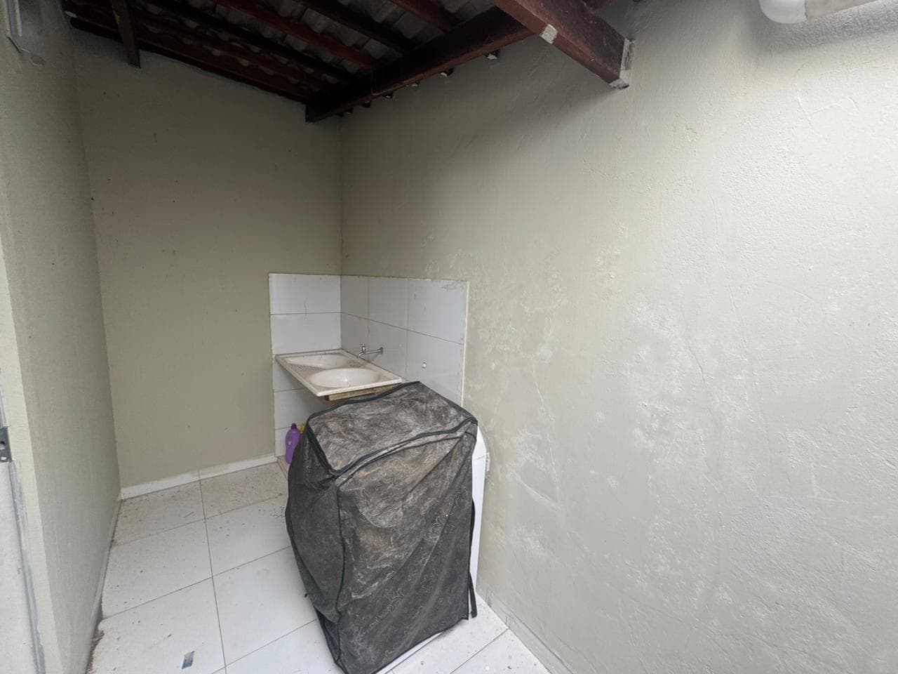 Casa com 2 quartos para locação em Luzimangues – TO