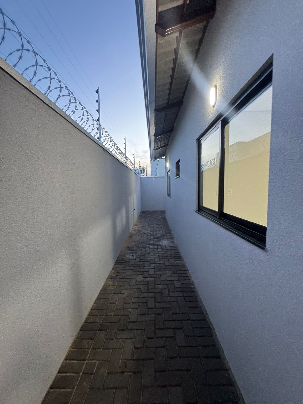 Vendo casa na 1503 sul