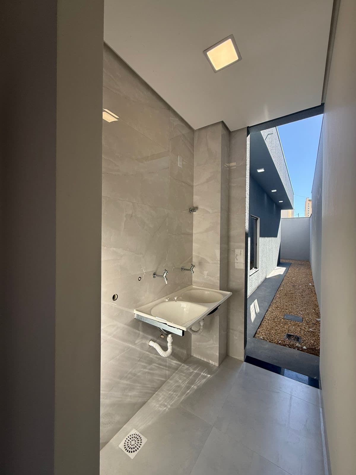 Casa Moderna com 3 Suítes à Venda na 1003 Sul – Palmas/TO