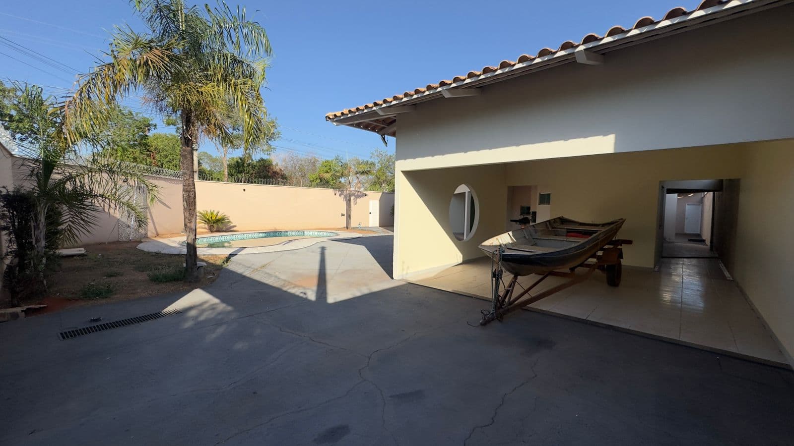 Casa de Esquina com 3 Suítes e Piscina à Venda na 509 Sul – Palmas/TO