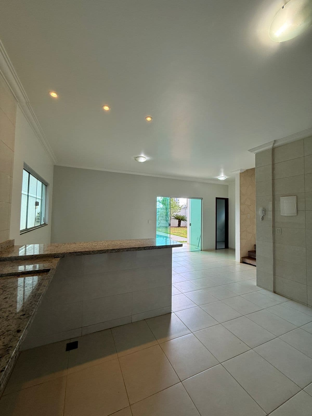Casa de Alto Padrão com 4 Quartos e Piscina à Venda na 309 Sul – Palmas/TO