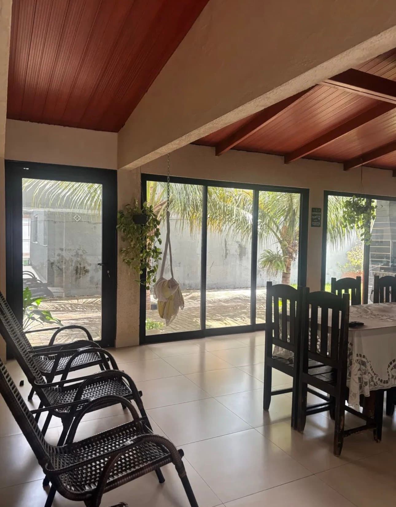 Casa com 3 quartos, energia solar e área gourmet à venda na 1004 Sul – Palmas/TO