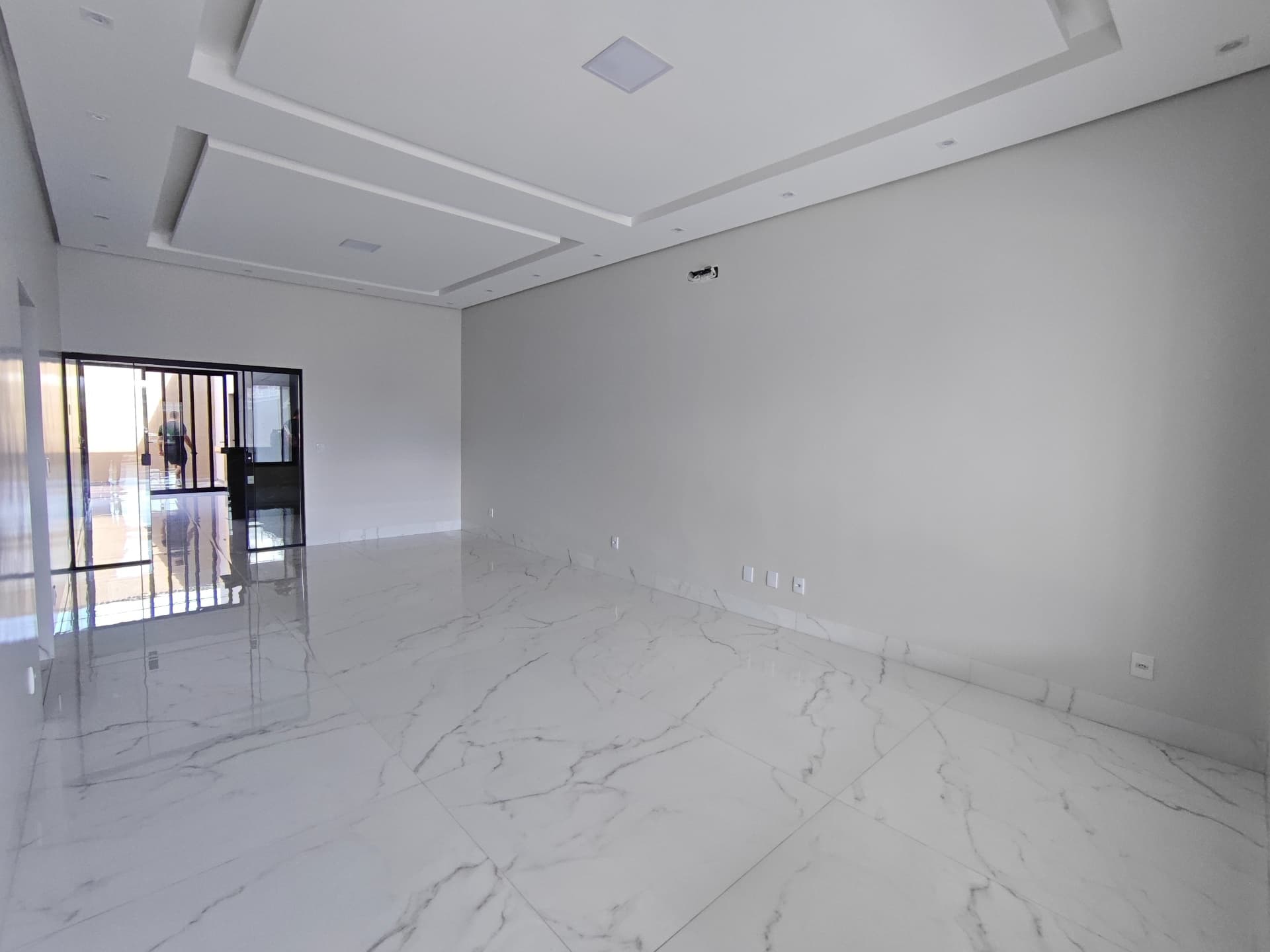 Casa alto padrão com 3 quartos, piscina e energia solar na 1503 Sul em Palmas
