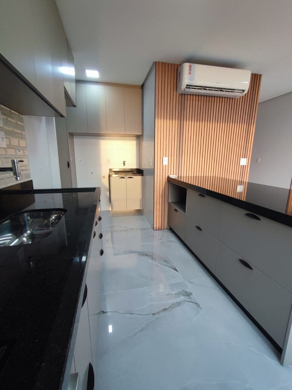 Apartamento Urban Terraço 3 quartos com vista para o Lago na Orla de Palmas