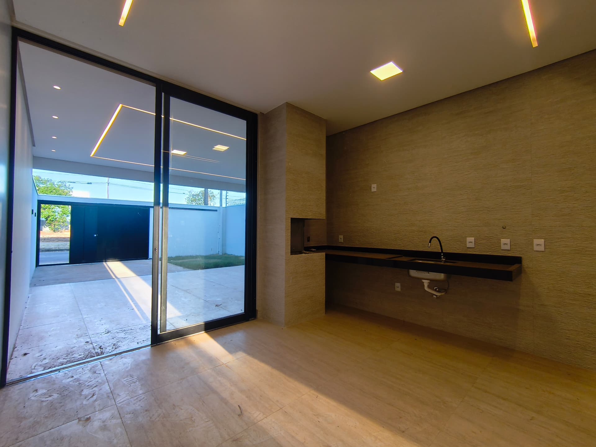 Casa Nova com 3 Quartos, Suíte e Área Gourmet à Venda na 1603 Sul – Palmas/TO