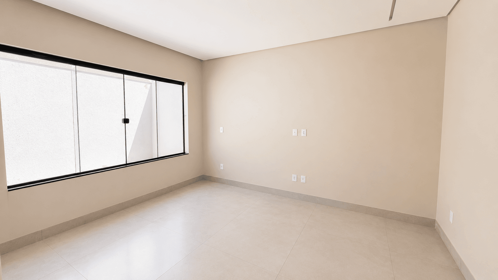Casa de Alto Padrão à Venda na 1503 sul em Palmas - 03 suites e com Lazer Completo