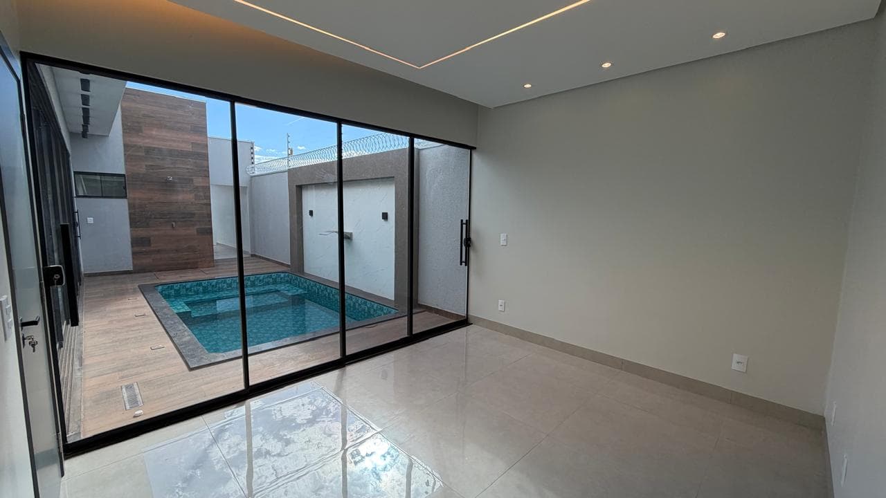 Casa de alto padrão com 3 quartos e piscina na 1503 Sul em Palmas