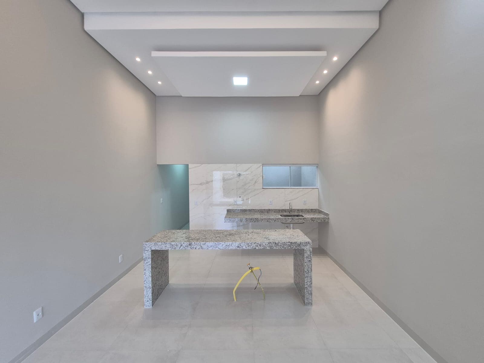 Casa 3 quartos com suíte e área gourmet na 1504 Sul em Palmas – pé direito alto