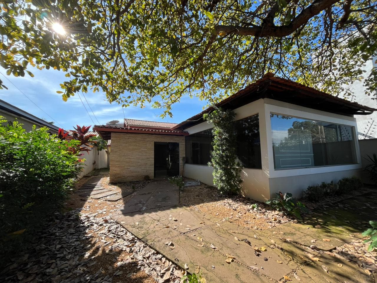 Sala comercial ampla com 200 m² na 106 Sul em Palmas