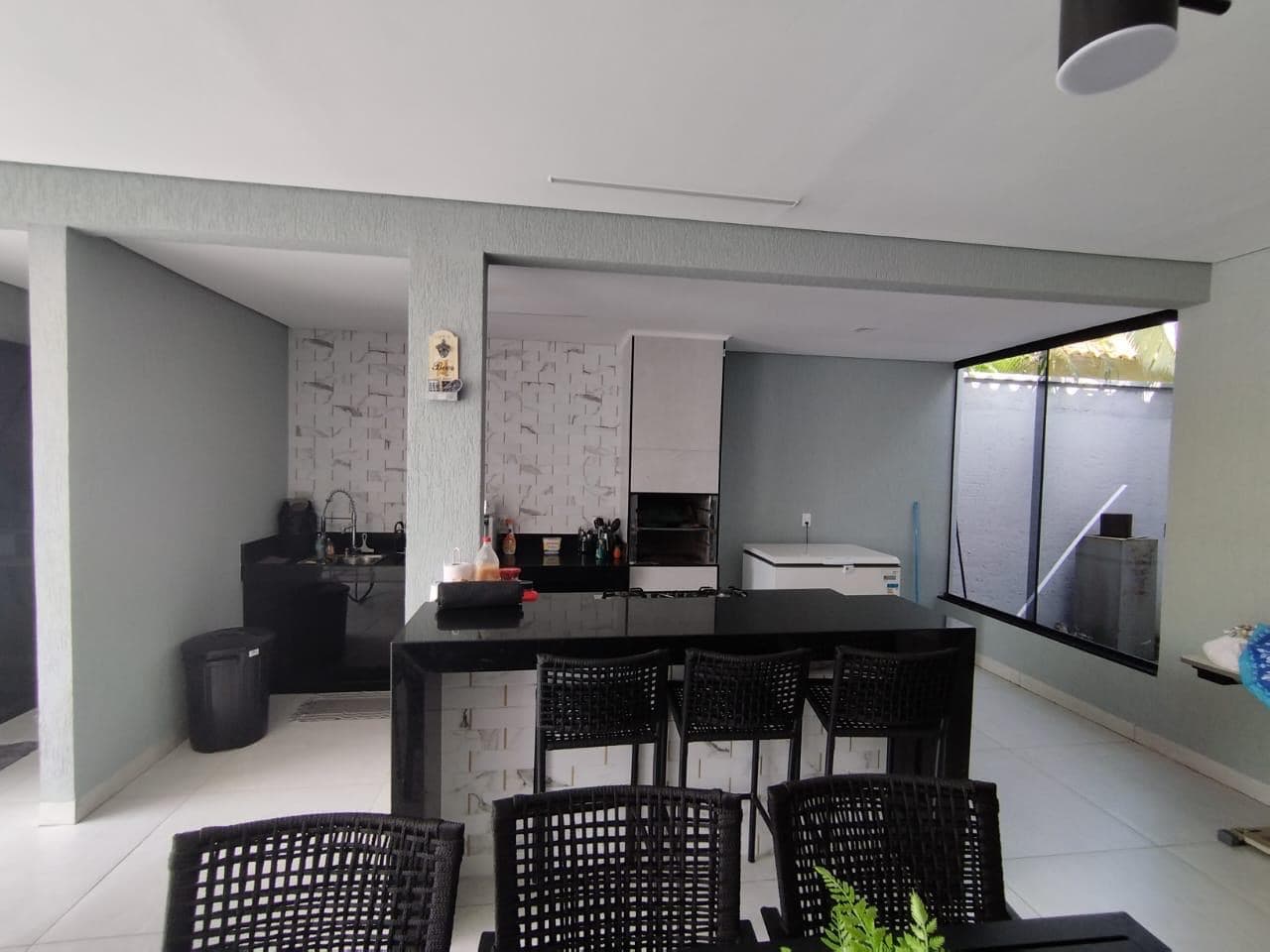 Casa de alto padrão com 3 suítes na 208 Norte em Palmas